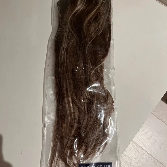 Real Hair Extensions - Picture 4 of 7